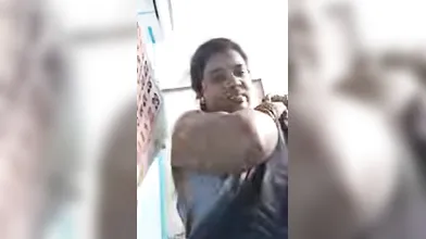 Tamil housewife ooty vinitha nude