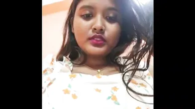 Pakistani school girl enjoying xxx with small cousin at home alone