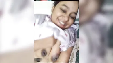 SEXY SNEHA BHABHI SHOWING BOOBS