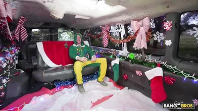Jessica Aaren And Tony Rubino's Unforgettable Wild Holiday Adventure!
