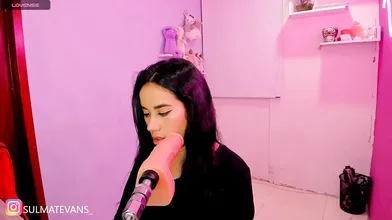 Sexy Asian Girl Passionately Licks and Kisses ASMR Microphone in Pink Room