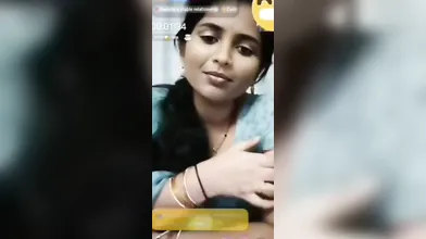 Gouthami reddy manthena looking sexy in Saree removing blouse Pink bra showing milky Big boobs in video call ???