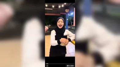 Awek melayu tudung hijab hisap kotek