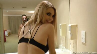 Watch Me, Bitch #05, Scene #01