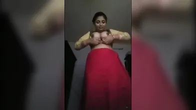 Gouthami reddy manthena removing Hot Saree blouse black bra & panty showing big juicy milky boobs and pussy video xxx viral ???