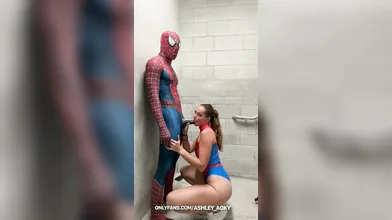 Spidergirl Blowjob