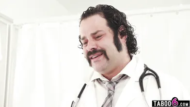 Memory loss patient gets a deepthroat diagnosis from a hot nurse