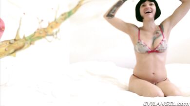 OUTTAKES-Belladonna's How To Fuck