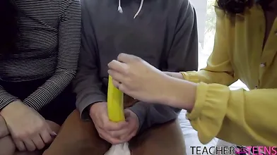 Sex Ed - S2:E1