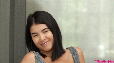 Step Sis Steals My Girlfriends - S16:E6