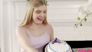 Have Your Cake And Step Sister Too - S19:E5
