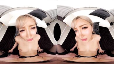 Sexy Japanese Blonde P2