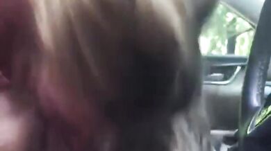 Wild Chick Sucking A Cock In The Car Like Crazy