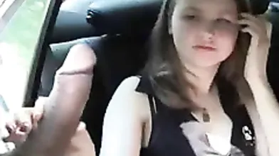 Dirty minded girl went out of her car and ended up fucked in the nature