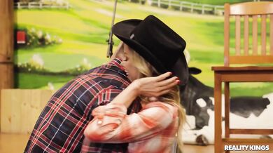 Barn Dance Bangin' ft. Alexis Fawx' Massive ( • )( • )