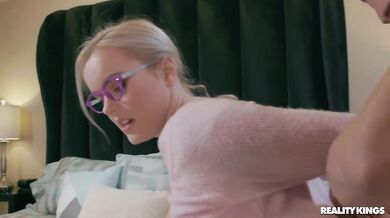 REALITY KINGS Blondie Dr. Fox Fux ALL her Patients!