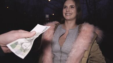 Naturally Curvy Czech Chick makes Money in Public