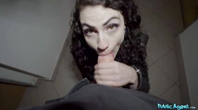 Pretty Amateur Powerslut POVed in Pantyhose