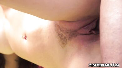 Marvelous Mira Cuckold dominate her man at sexy picnic