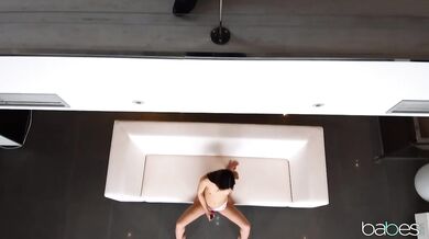 Anastasia Brokelyn uses B-day Present 24-7