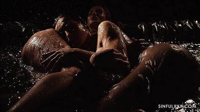 Most amazing close up threesome sex video