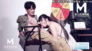 【国产】麻豆传媒作品/MDX-0106辛运男孩的三分之一命运轮盘000/免费观看