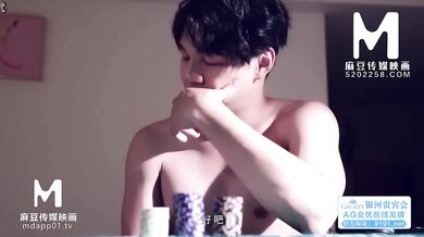 【国产】麻豆传媒作品/MDX-0104银河会的神秘榜首000免费观看