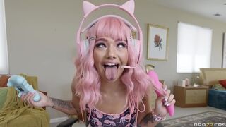 Brazzers: E-Girl are BACK - Gets D'd While MILF Jerks & Cleans on XPORN