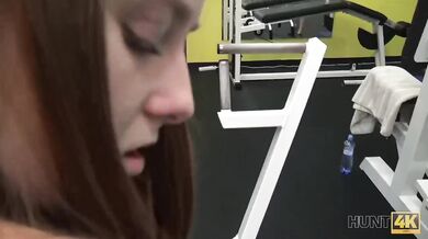 HUNT4K. Couple was working out in gym when rich hunter appeared