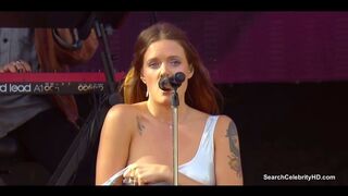 Tove Lo shows off her great tits to the crowd