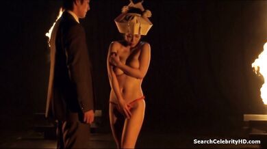 Celebrities Minako Komukai and Kei Mizutani kissing