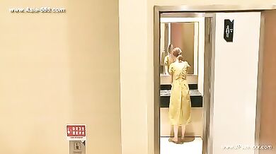 Chinese Girls Go To Toilet.162